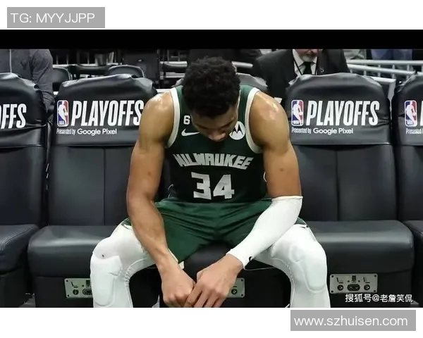 字母哥愤怒撕裂球衣雄鹿惨败更衣室内冲突升级引发关注 字母哥愤怒撕裂球衣雄鹿惨败更衣室内冲突升级引发关注