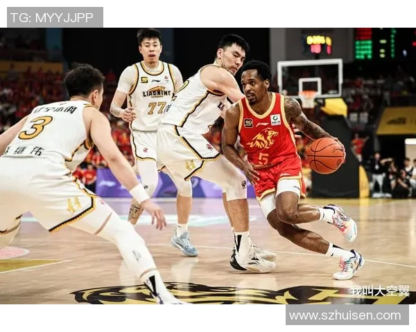 2017年CBA季后赛辽宁队与新疆队激战正酣精彩瞬间回顾与分析