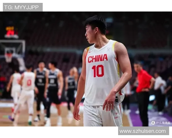 篮球明星在赛场上的精彩瞬间与炫酷动作解析